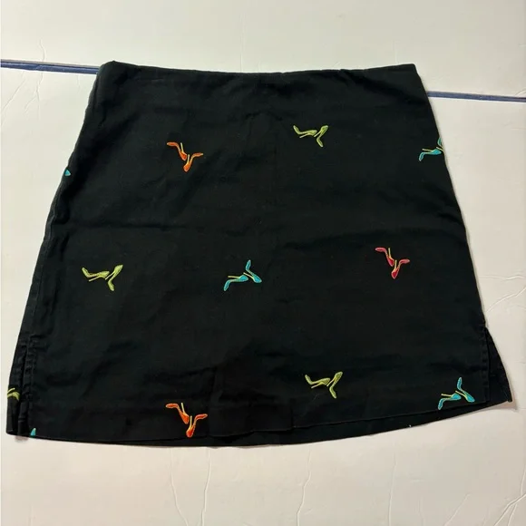 Black Mini Skirt/Skort  by Attyre New York Size 6 High Heels - Picture 9 of 10